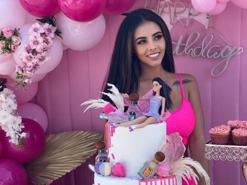 Jacky Ramírez se llevó todas las miradas con top y minifalda