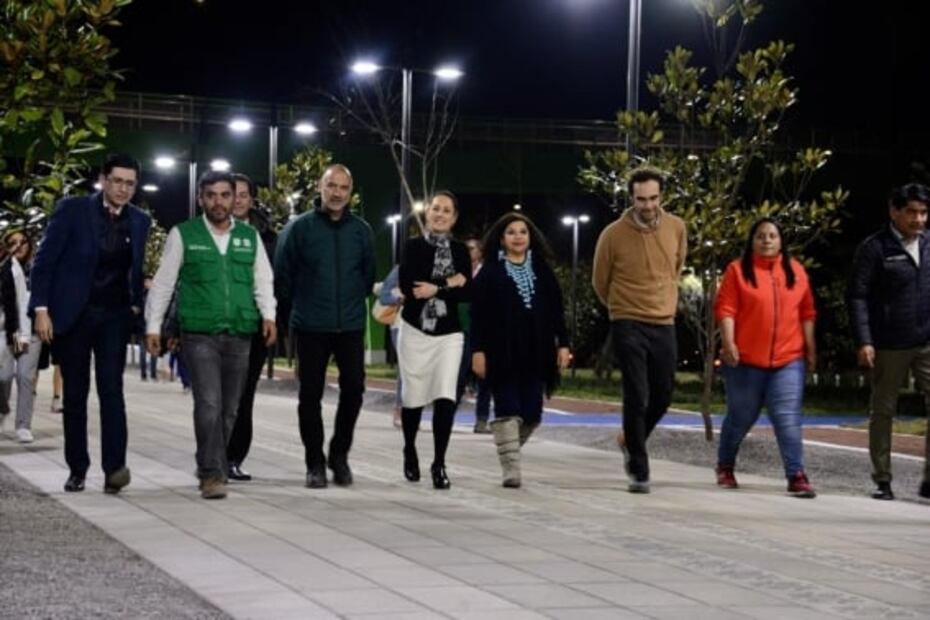 Entregan rehabilitación del Camellón Central Periférico Oriente