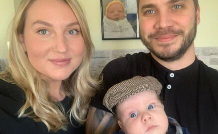 La "nueva vida" del bebé que recibió gratis un tratamiento con el medicamento más caro del mundo