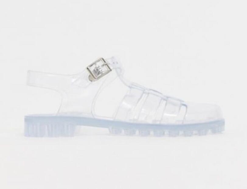 Alerta tendencia: los jelly shoes de plástico vuelven para arrasar en tu armario