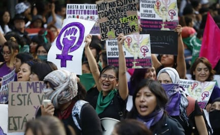 Secretaria de las Mujeres busca disminuir feminicidios con promotoras de derechos; creará línea para atención a víctimas