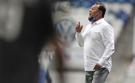 “El que apostó al Puebla se metió muy buena lana”, Juan Reynoso