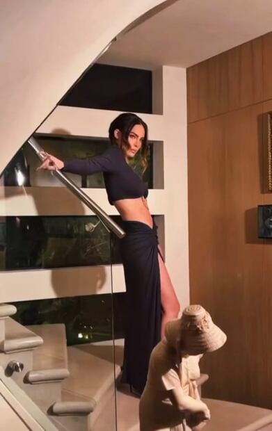 Belinda deslumbra en total look de lycra