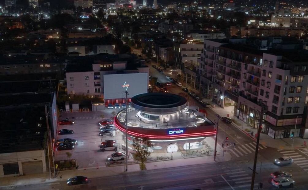 Tesla Diner, el nuevo restaurante de Elon Musk en Los Ángeles. Foto: Tesla / X