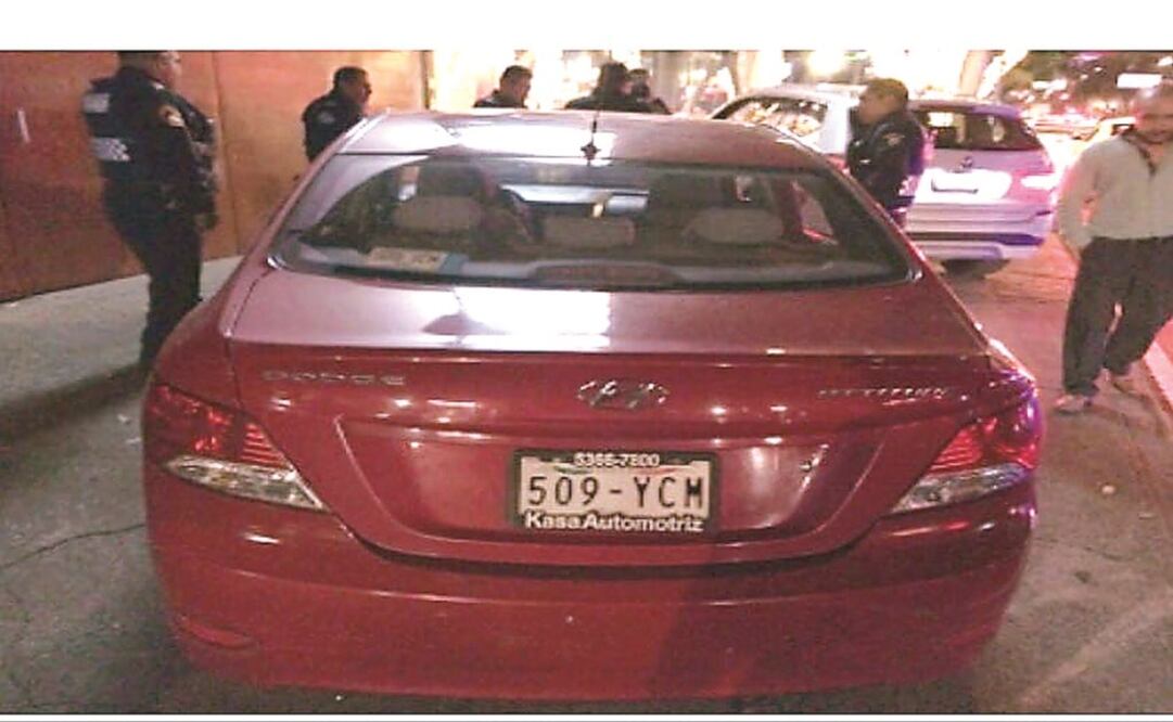 De acuerdo con testigos, los policías de investigación se identificaron y pidieron a los delincuentes que desistieran del robo antes de disparar. (ARCHIVO EL UNIVERSAL)