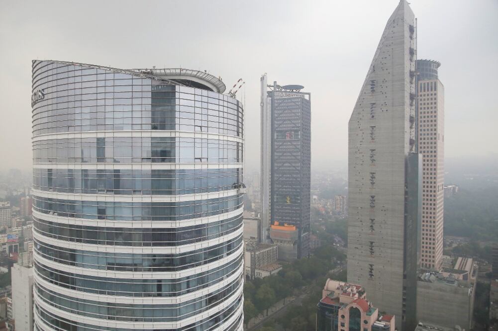 En el segmento de oficinas de la Ciudad de México, la renta de espacios ha disminuido en comparación con el año anterior. Foto: ARCHIVO EL UNIVERSAL