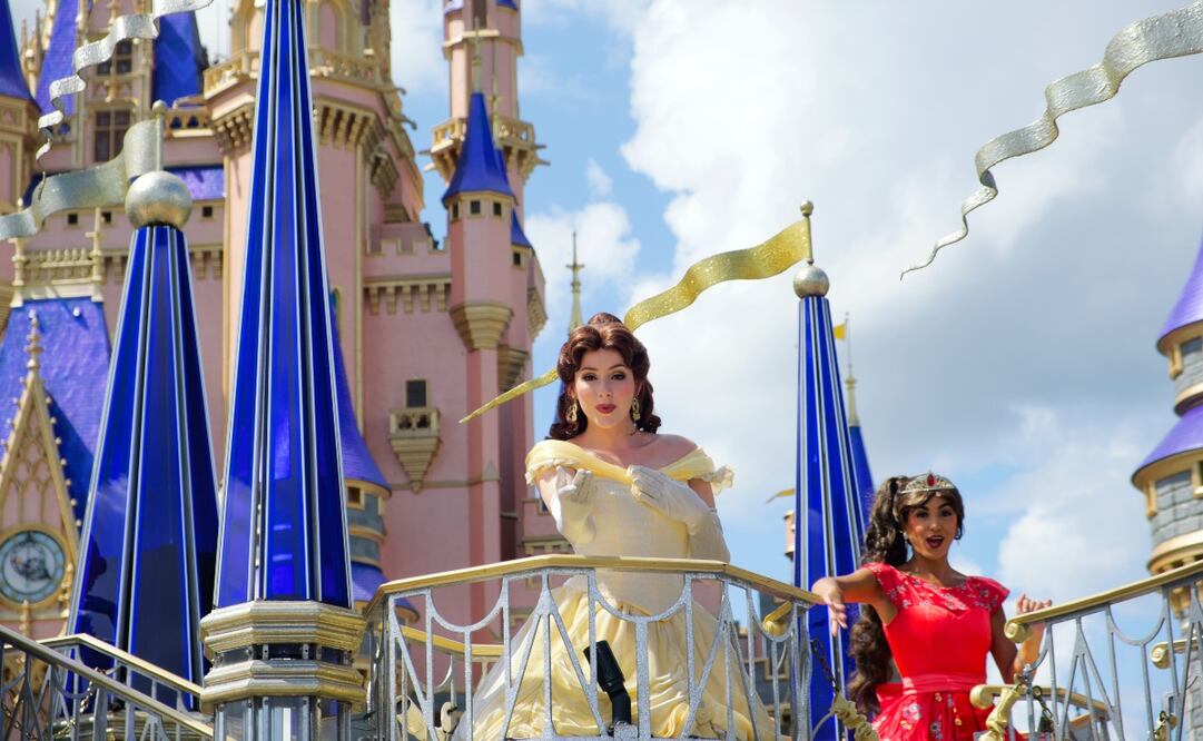 A las personas que trabajan en los parques Disney, como las "princesas", les llaman miembros del elenco. Foto: Unsplash/ Brian McGowan