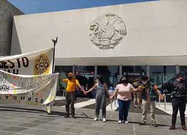 Protesta en el Museo de Antropología por recortes en la escuela del INAH