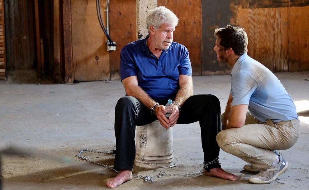 Ron Perlman y Manu Vega en "The caddy". Fotos: Hippo entertainment group