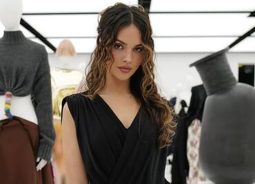 Eiza González brilla en Coachella con sensual outfit de estilo cowboy