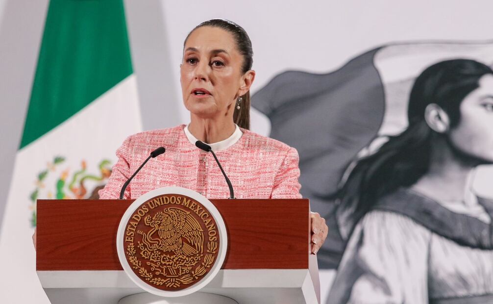 La presidenta Sheinbaum Pardo dijo que la Suprema Corte de Justicia de la Nación (SCJN) no está invitada al evento de 108  Aniversario de la Promulgación de la Constitución Política de 1917 en Querétaro; aseguró que "la Corte debe respetar al Ejecutivo y al legislativo y la Constitución". Foto: Axel Sánchez / EL UNIVERSAL