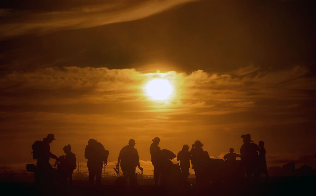 "Como resultado del cambio climático provocado por el hombre, el calor extremo se está volviendo más frecuente, más intenso. Es algo con lo que tenemos que aprender a vivir", dijo Clare Nullis, portavoz de la OMM. Foto: AFP