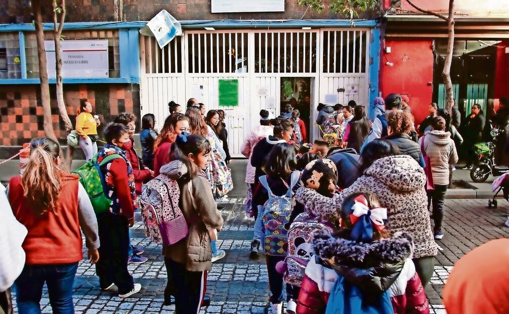 ¿Cuántos días faltan para que los alumnos de nivel básico regresen a clases?. Foto: Claroscuro