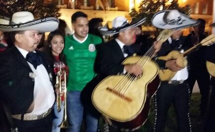 El Tri recibe serenata en Columbus