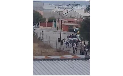 Disputa por predio deriva en balacera y paraliza la México-Querétaro