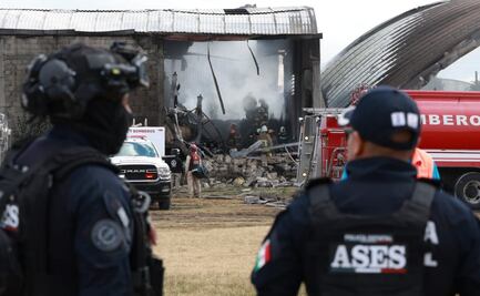 FGR inicia carpeta de investigación por desplome de avioneta en Toluca; despliega peritos y agentes del MP en la zona