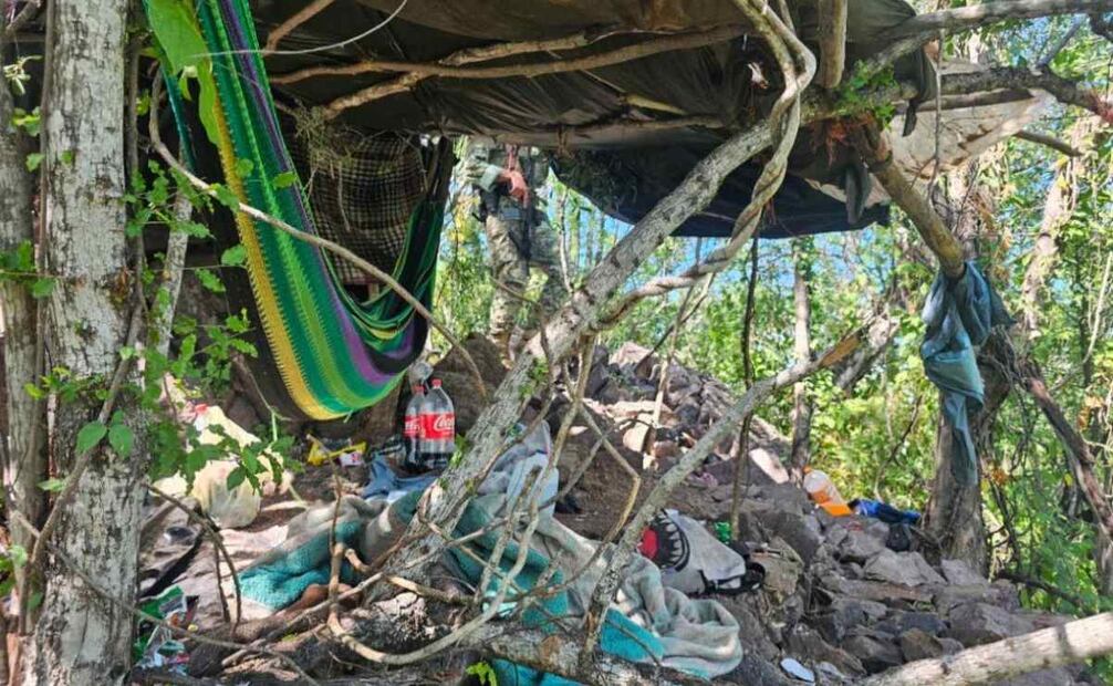 Ejercito halla campamento de grupo criminal   (21/10/2025). Foto: Especial