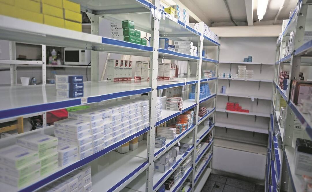 En 2025, farmacias han perdido 50 mdp por extorsiones, señala Unefarm. Foto: Miguel Gutiérrez/ EFE 