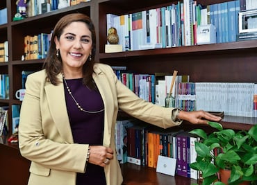 Claudia Zavala: “mancharon prácticas antidemocráticas los esfuerzos del INE”