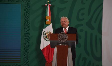 Antes de terminar octubre se cumplirá promesa de vacunar a todos los mayores de 18 años: AMLO