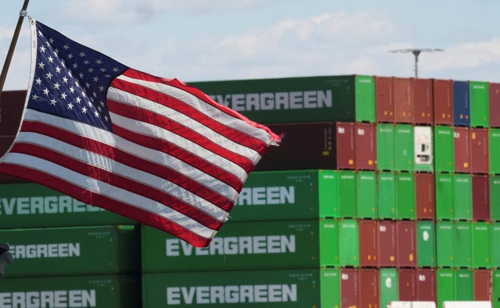 Contenedores de mercancías, en el puerto de Los Ángeles, California, el 2 de abril de 2025. Foto: AP