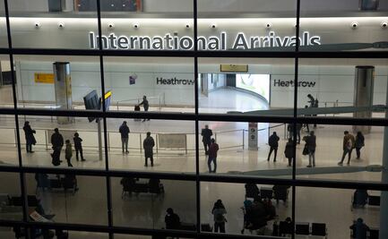 Inglaterra elimina cuarentena para viajeros vacunados llegados desde la UE y EU