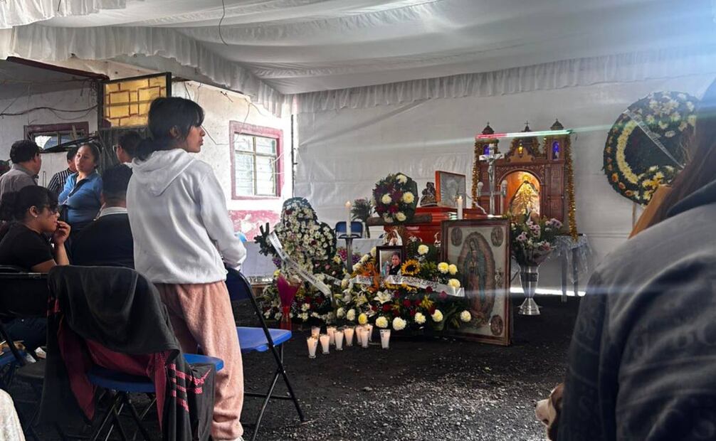 La señora Alicia es velada en Los Reyes La Paz, Estado de México. Foto: Especial.