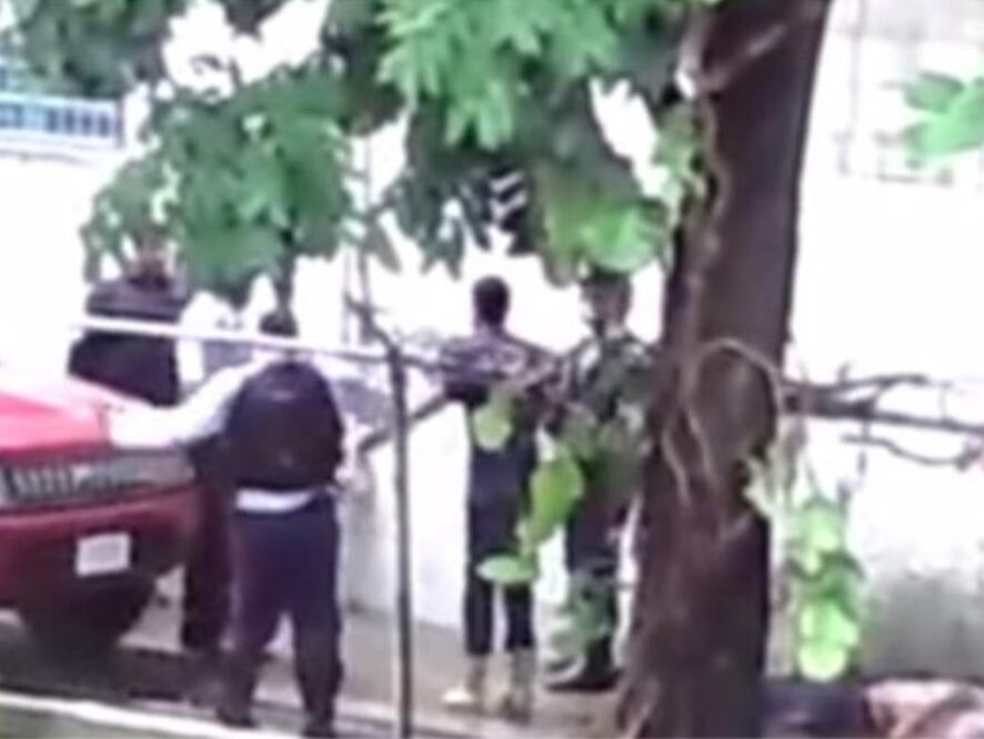 Tras la difusión del video, el gobierno abrió una investigación sobre la policía del estado de Aragua (ESPECIAL)