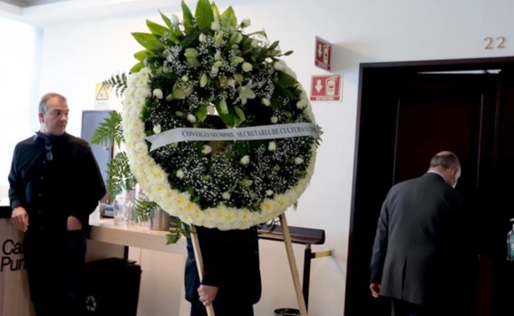 Amigos dan el último adiós a Vicente Rojo