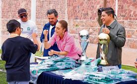 Manifestaciones de maestros cambian agenda presidencial