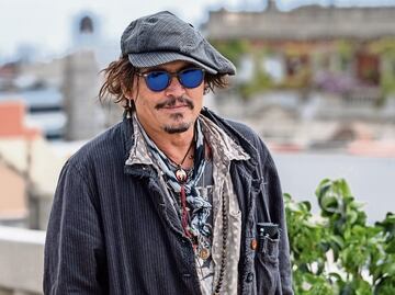 Johnny Depp aparece irreconocible después de renovarse el look: ¿Qué le pasó?, preguntan sus fans