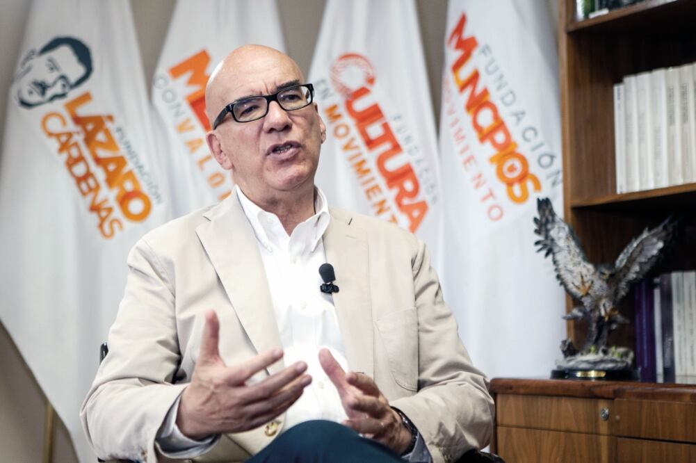 Método. El partido de Dante Delgado aplicará encuestas y sistemas de valoración política para calificar las precandidaturas (ARCHIVO EL UNIVERSAL)