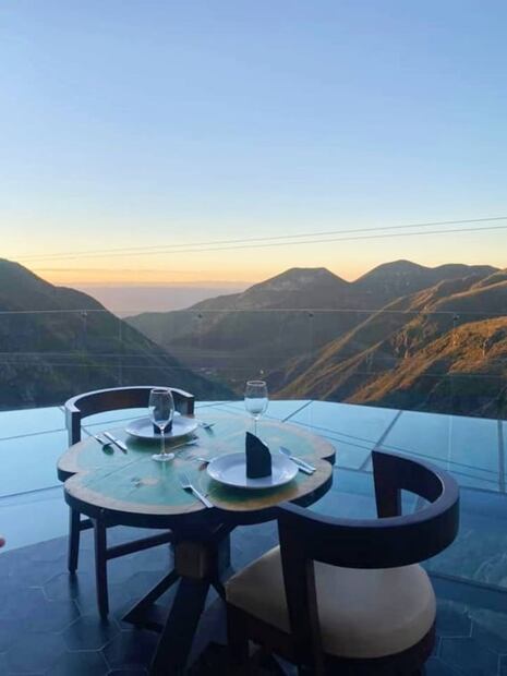 Conoce el tobogán de cristal en Real de Catorce