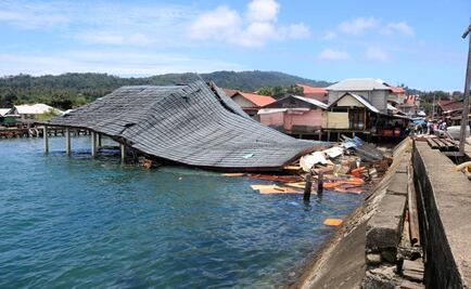 Reportan al menos 20 muertos tras sismo de 6.5 en Indonesia