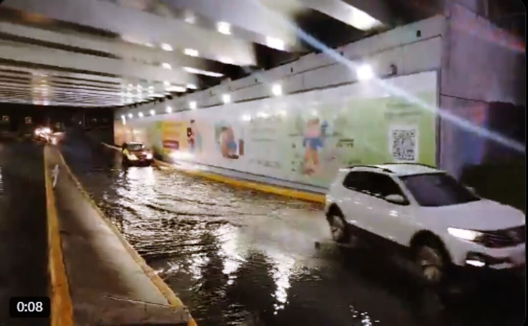 Lluvias dejan encharcamientos en CDMX; afectaciones en Periférico, Viaducto y Coyoacán. Foto: Captura de pantalla