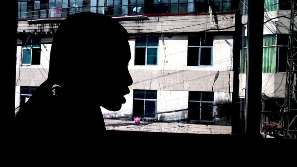 Nang Nu Tsawm fue llevada a China y vendida por 12 mil 700 dólares a una familia para convertirse en "esposa" de un joven de 15 años y tener hijos con él. Foto: Especial