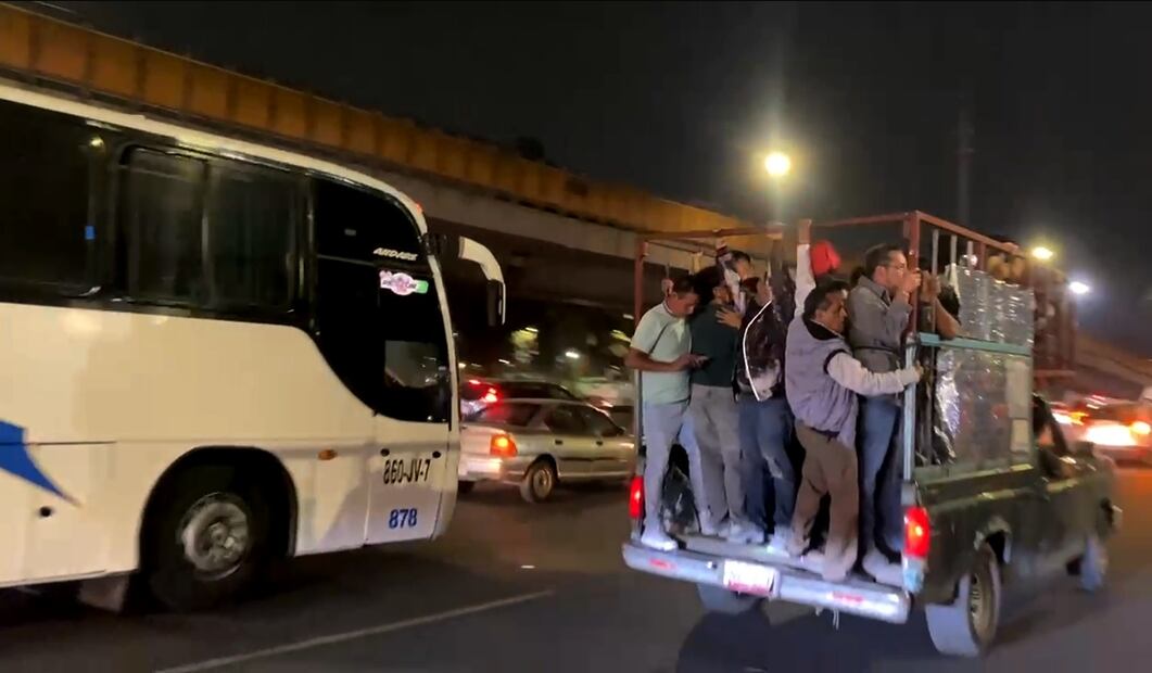 Usuarios del Metro padecieron, ayer 7 de mayo de 2025, por la suspensión de dos estaciones de la Línea B, que va de Buenavista a Ciudad Azteca. Foto: Valente Rosas/EL UNIVERSAL