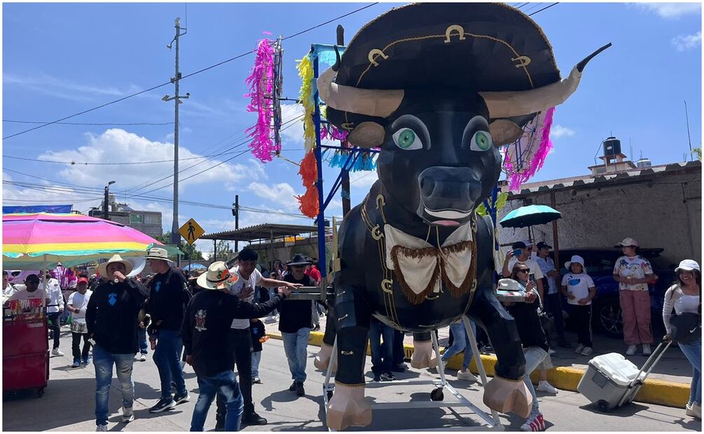 Con baile y fiesta, pobladores de San Pedro la Laguna celebran a la virgen de San Juan de los Lagos. Foto: Arturo Contreras / EL UNIVERSAL