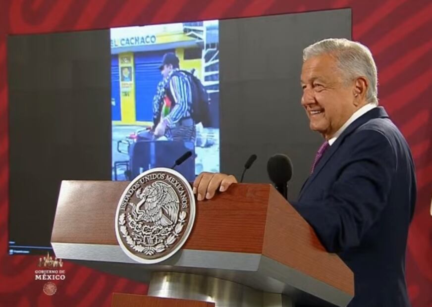 "El conservadurismo está muy molesto, hasta Vargas Llosa", dice AMLO por triunfo de Gustavo Petro
