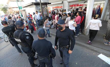 Grupos de comerciantes ambulantes se enfrentan en Toluca