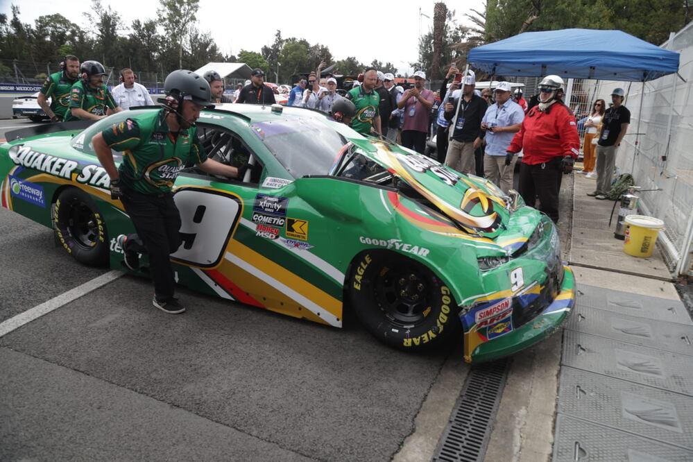 Daniel Suárez perdió el control en su primera vuelta de clasificación de Xfinity Series y sufrió un choque que lo relega al fondo del arranque - Foto: Carlos Mejía/EL UNIVERSAL