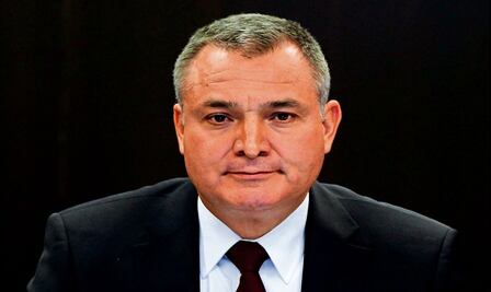 Desde el "búnker", UIF revela a detalle “Los 30 contratos del trama de García Luna” 