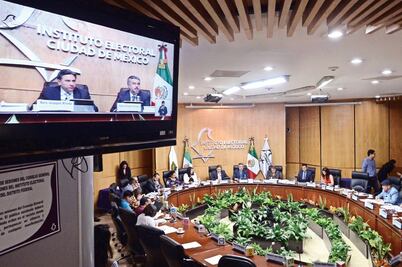 Arranca dispareja transición en alcaldías 