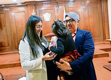 Presentan iniciativa para que parejas LGBTTTIQ+ adopten