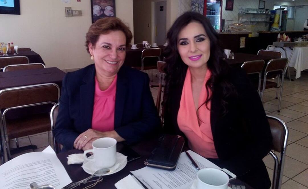 Patty Azcagorta, precandidata de Movimiento Ciudadano, y María Dolores del Río, presidenta de Movimiento Ciudadano en Sonora. (FOTO: Tomada de Facebook)