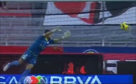 Liga MX: Portero del Puebla es reventado por tremendo oso; “mejor no te avientes”, le dicen