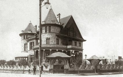 El castillo errante de la CDMX, de la Roma a las Lomas