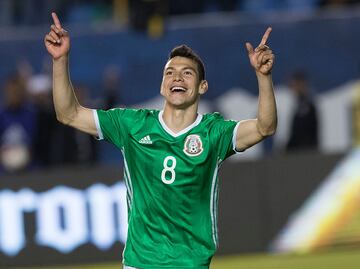 Hirving Lozano es el nuevo líder de goleo en la Selección Mexicana