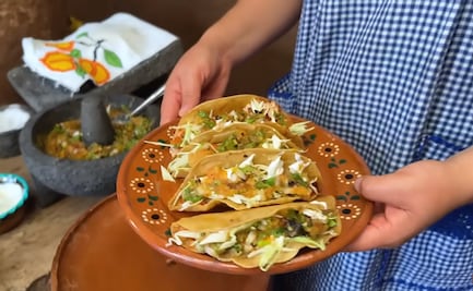 Prepara quesadillas fritas al estilo La Cocina en el Rancho