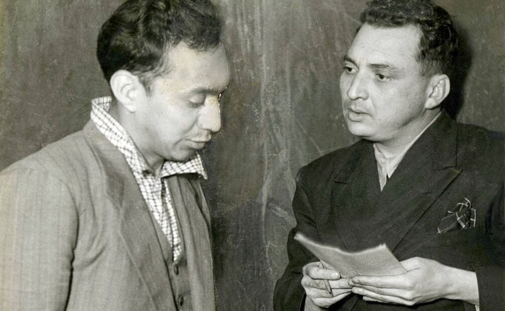Fotografía del momento en el que el reportero Julio Barrios entrevistó a Goyo Cárdenas en 1942, desde prisión, tres meses después de su detención. Archivo EL UNIVERSAL.